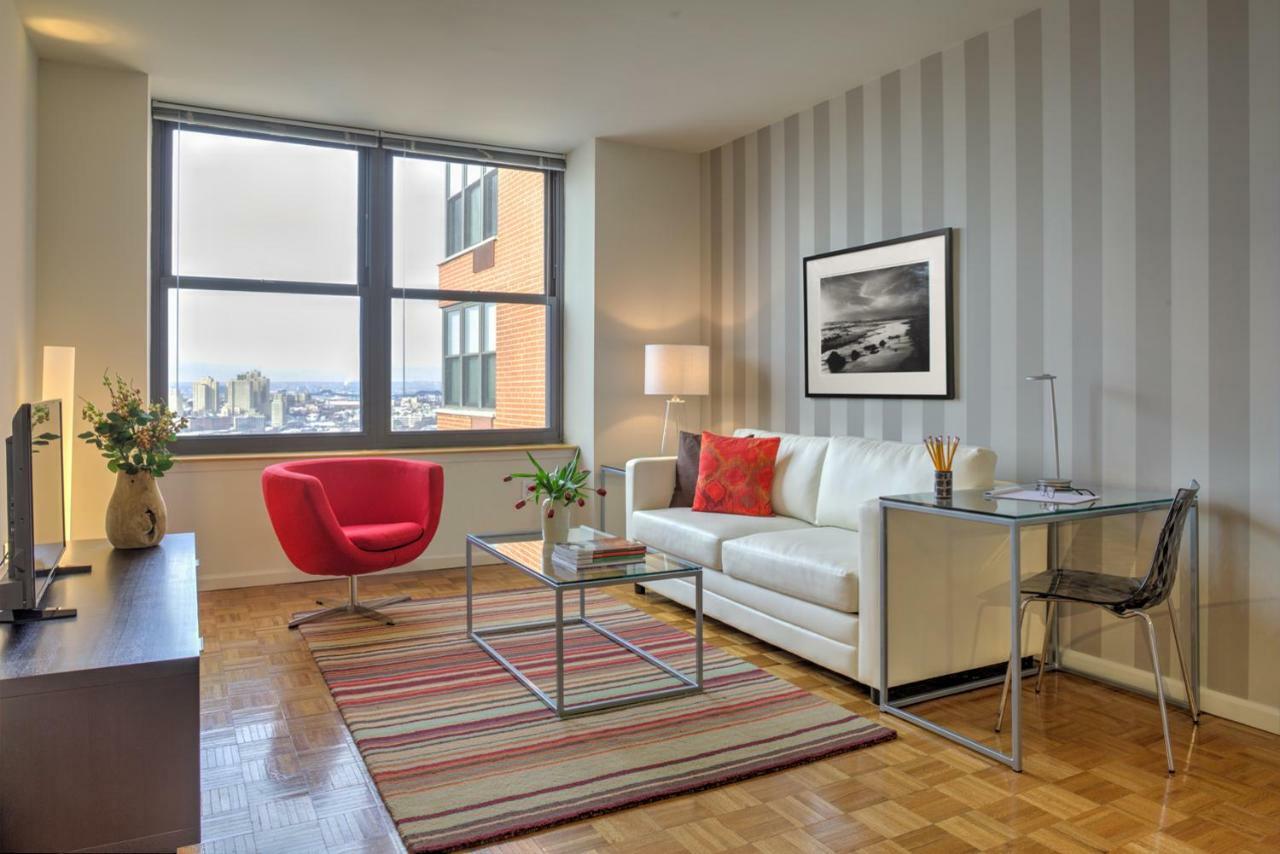 저지시티 Furnished Quarters At Grove Pointe 아파트 외부 사진