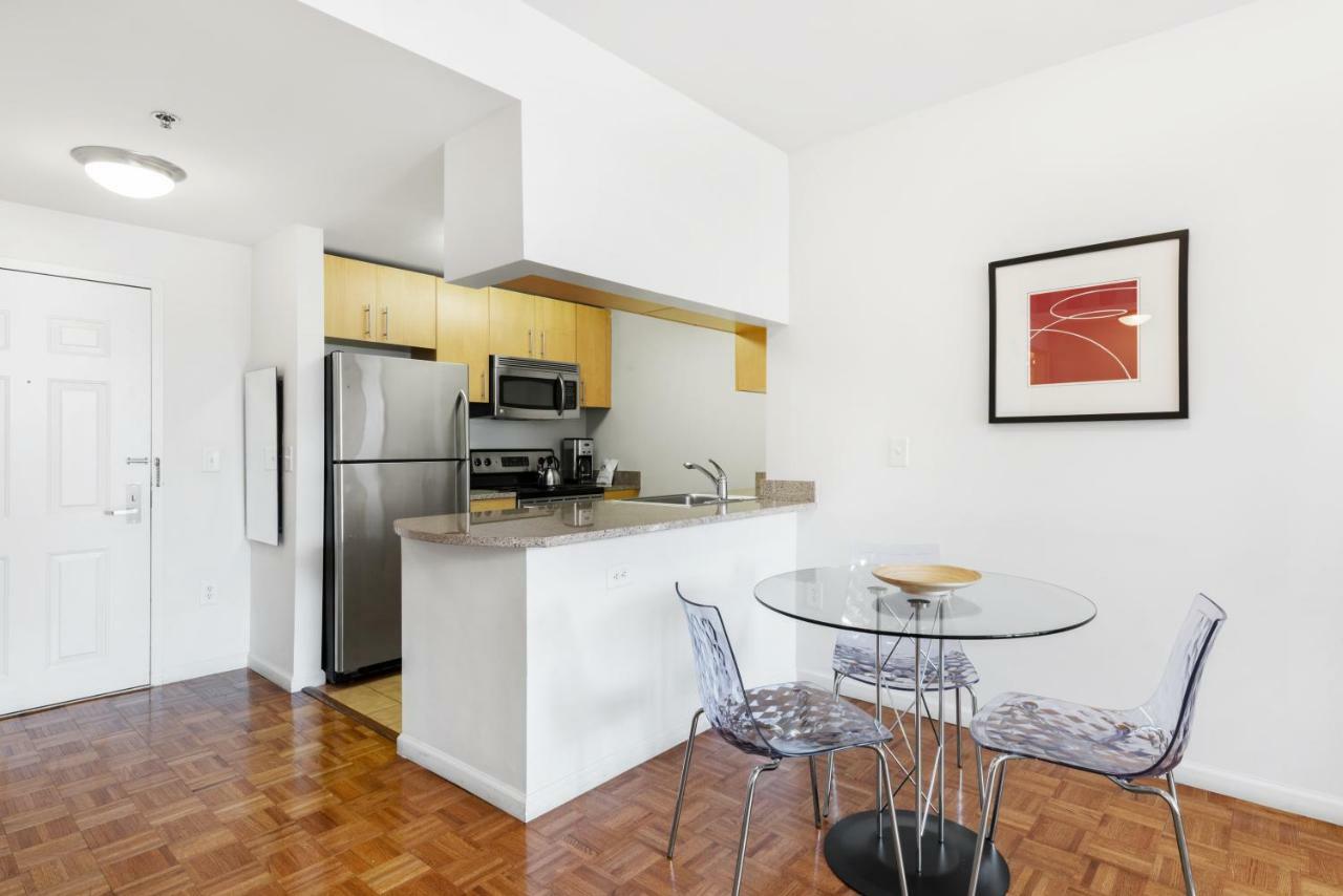 저지시티 Furnished Quarters At Grove Pointe 아파트 외부 사진